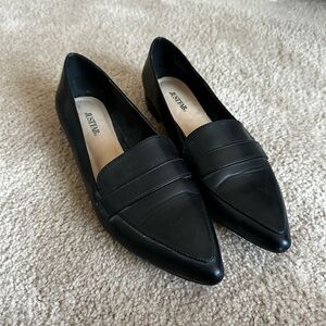 JustFab Hattie Black Loafer